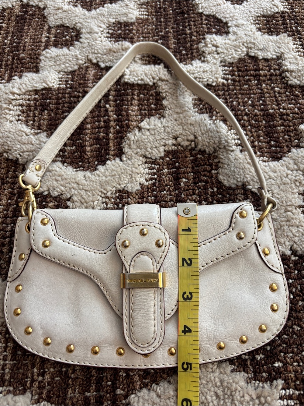 Michael Kors Vanilla Leather Berkley Wristlet Studded Handbag Cellphone Bag - Picture 6 of 15